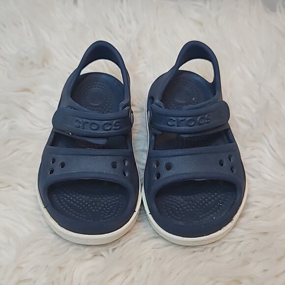 CROCS Unisex Navy Blue Strappy Sandals for Toddler - Picture 1 of 8